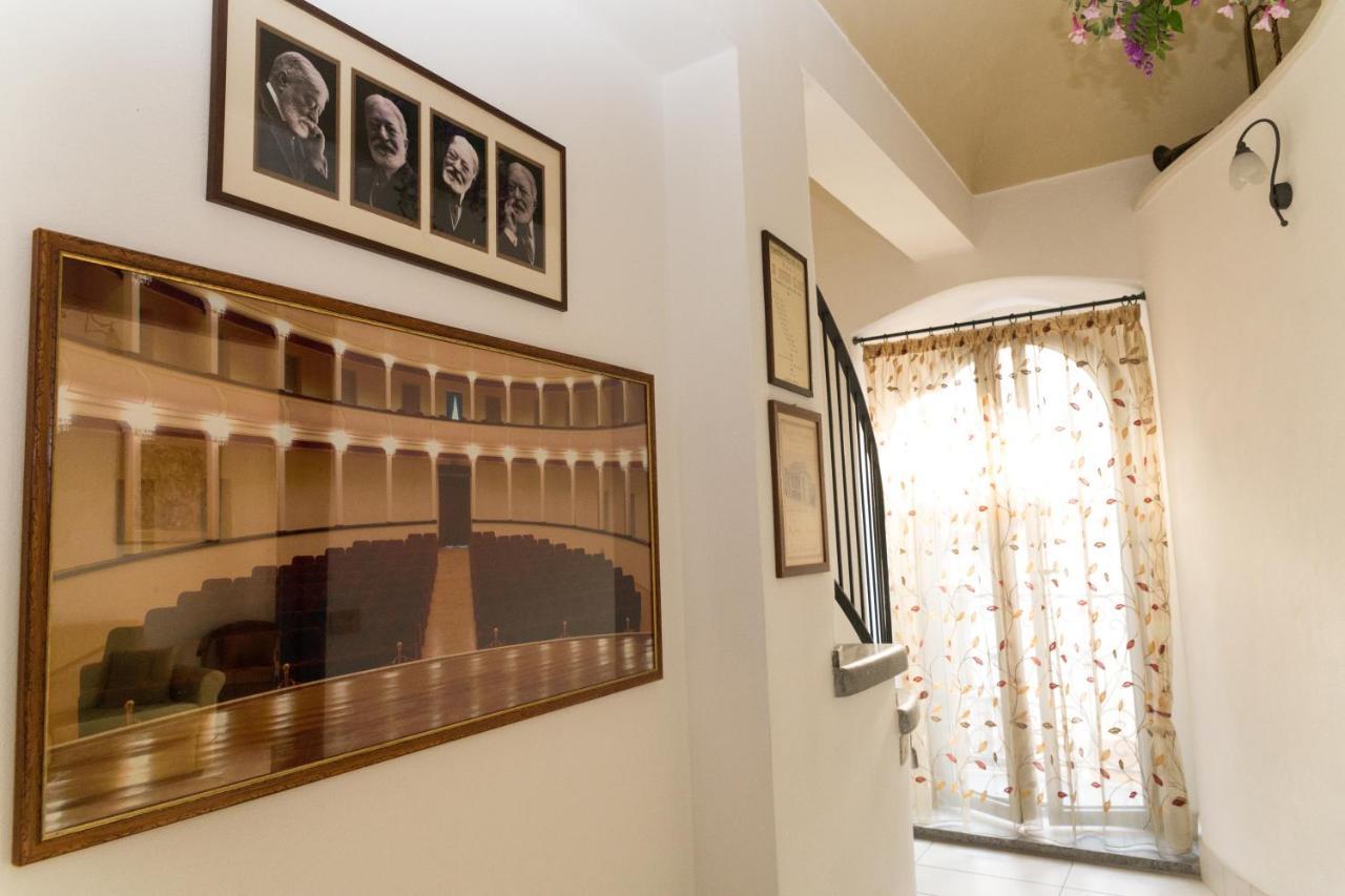 Le Dimore Al Vecchio Teatro ออร์โตนา ภายนอก รูปภาพ